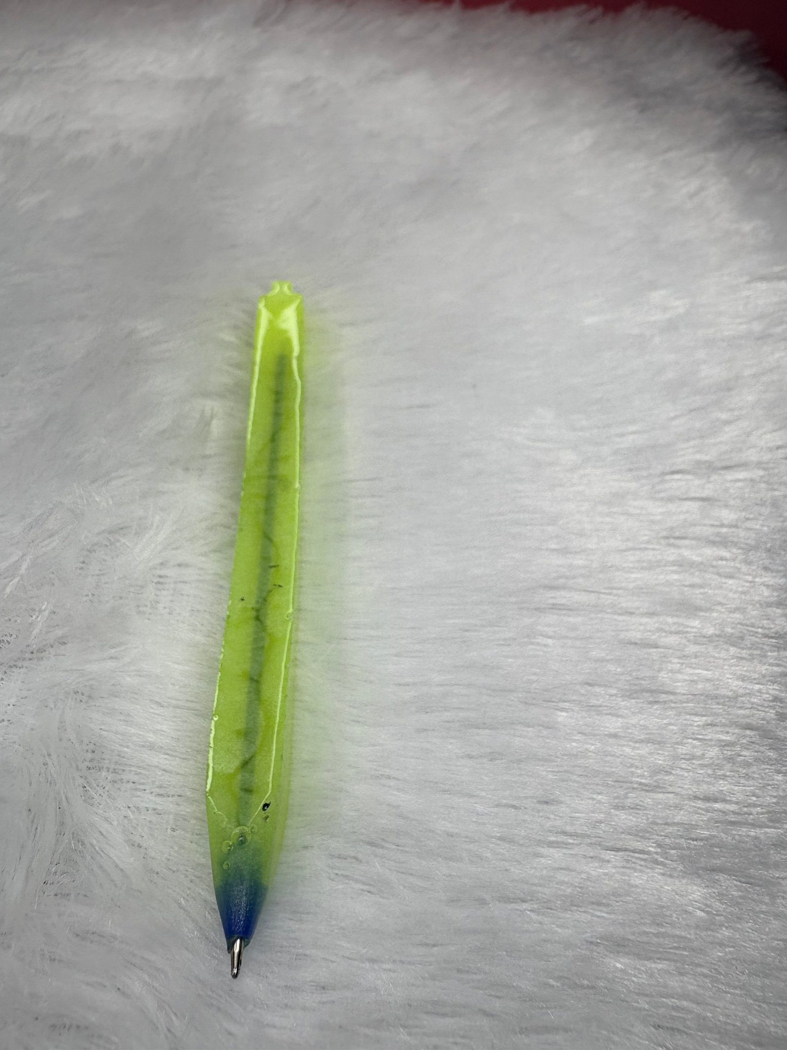 Resin pen