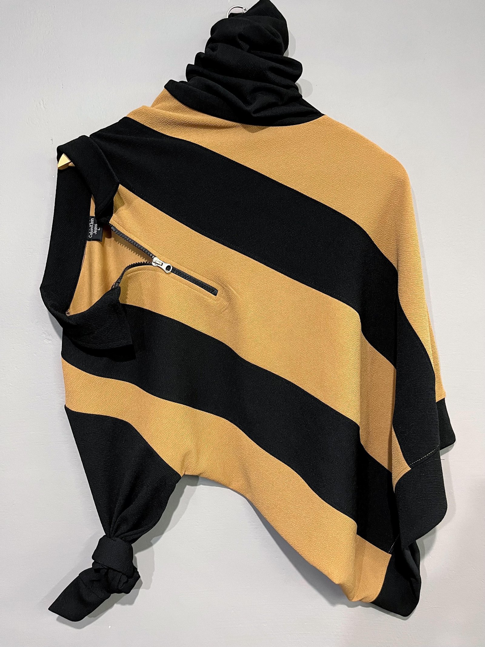 Product Image 412