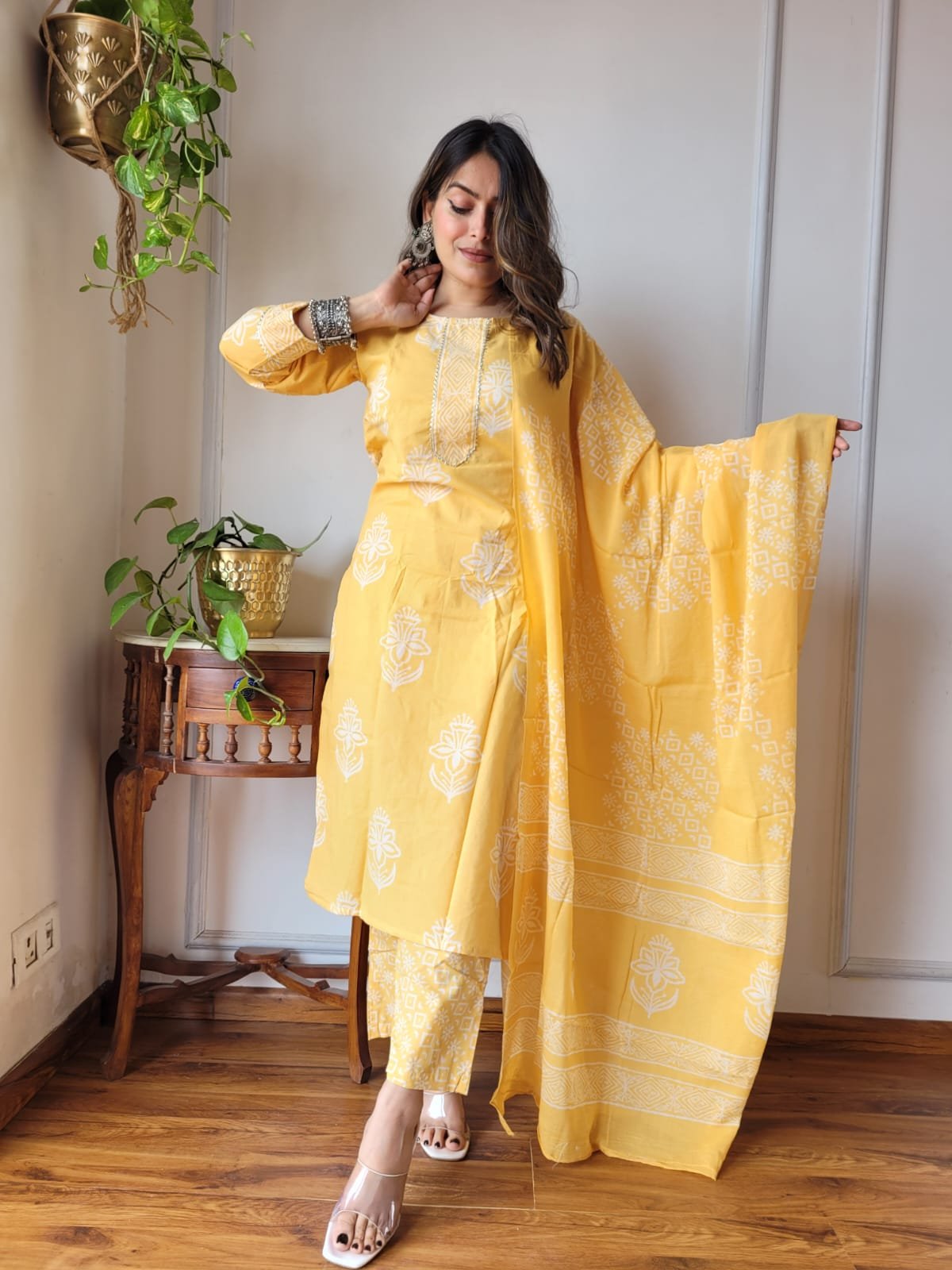 Product Image 732