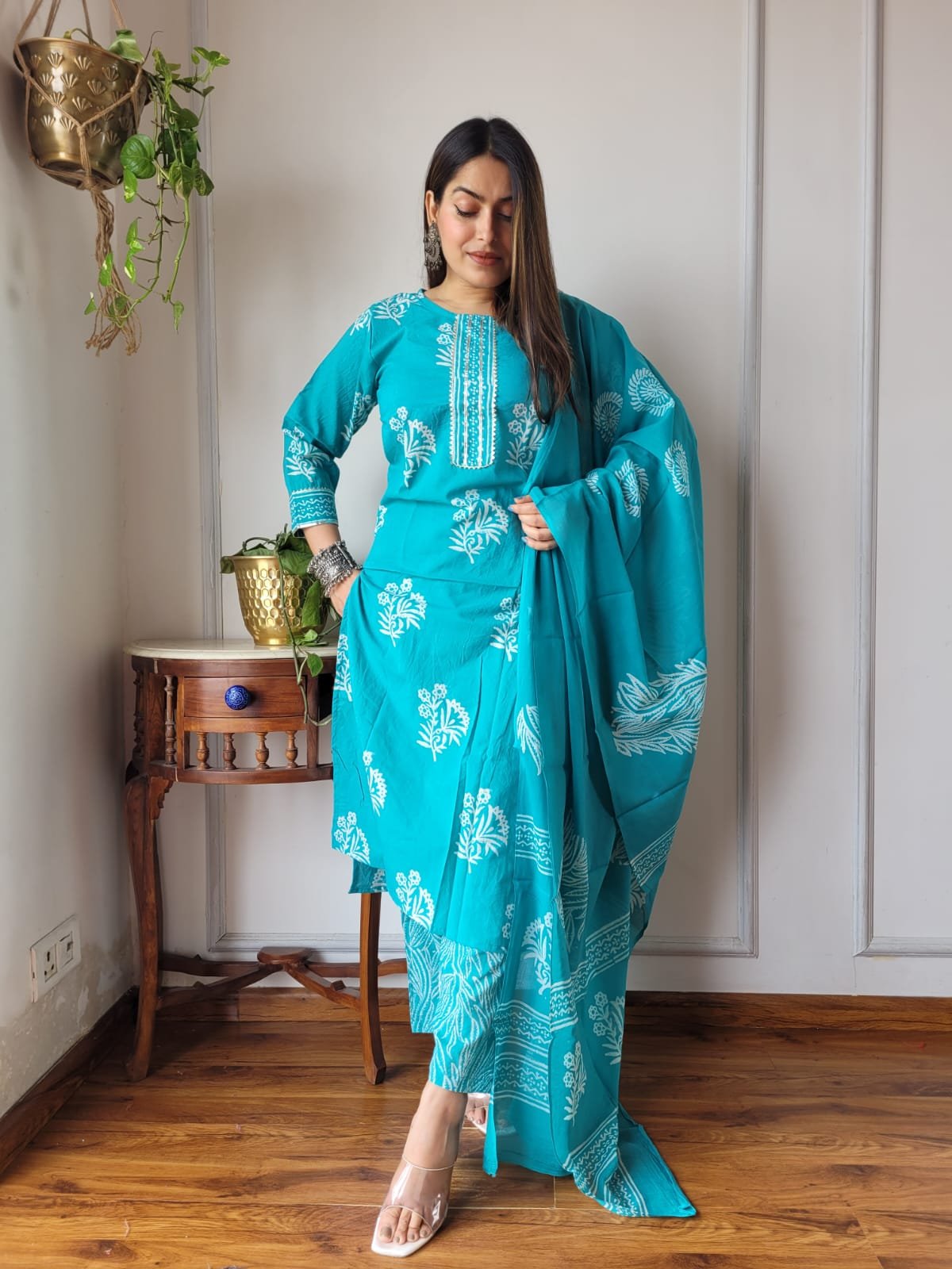 Product Image 727