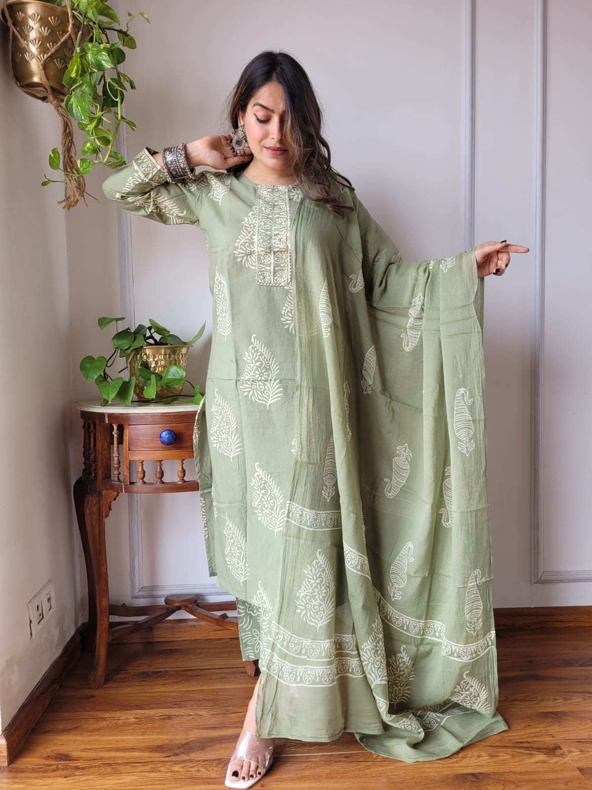 Product Image 730